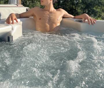 Public Photo of Jizzus18